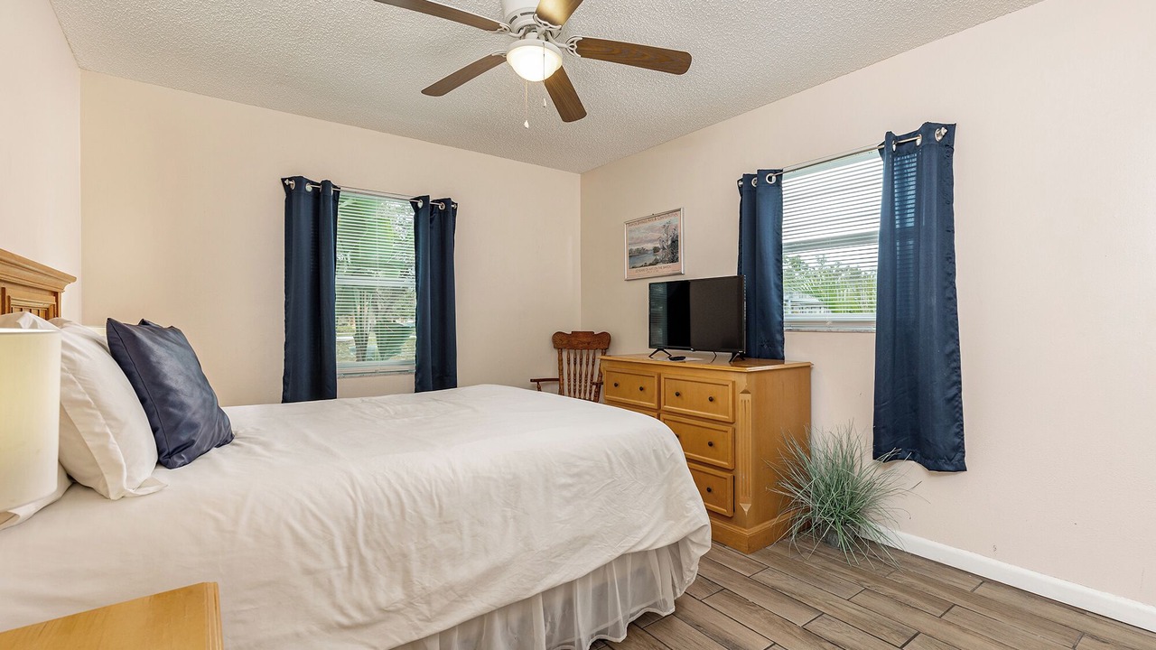 Photo of Bedroom in Tarpon Springs