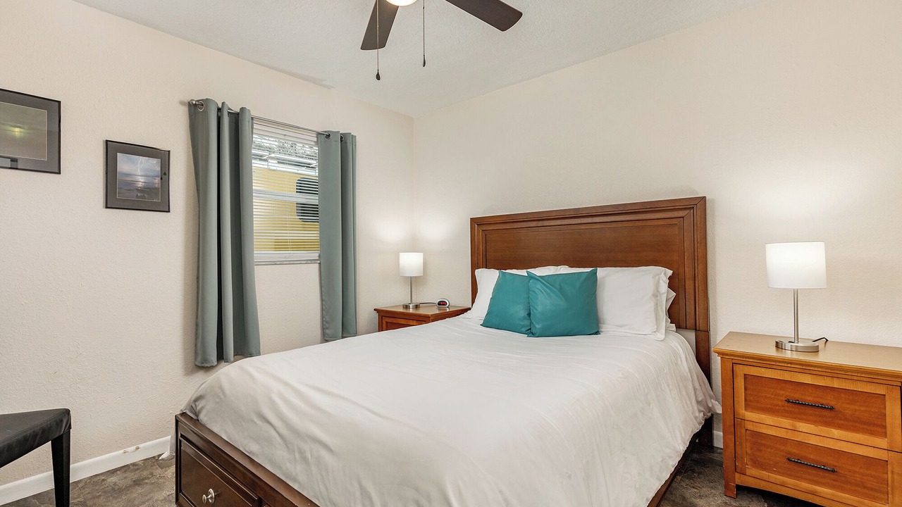 Photo of Bedroom in Tarpon Springs