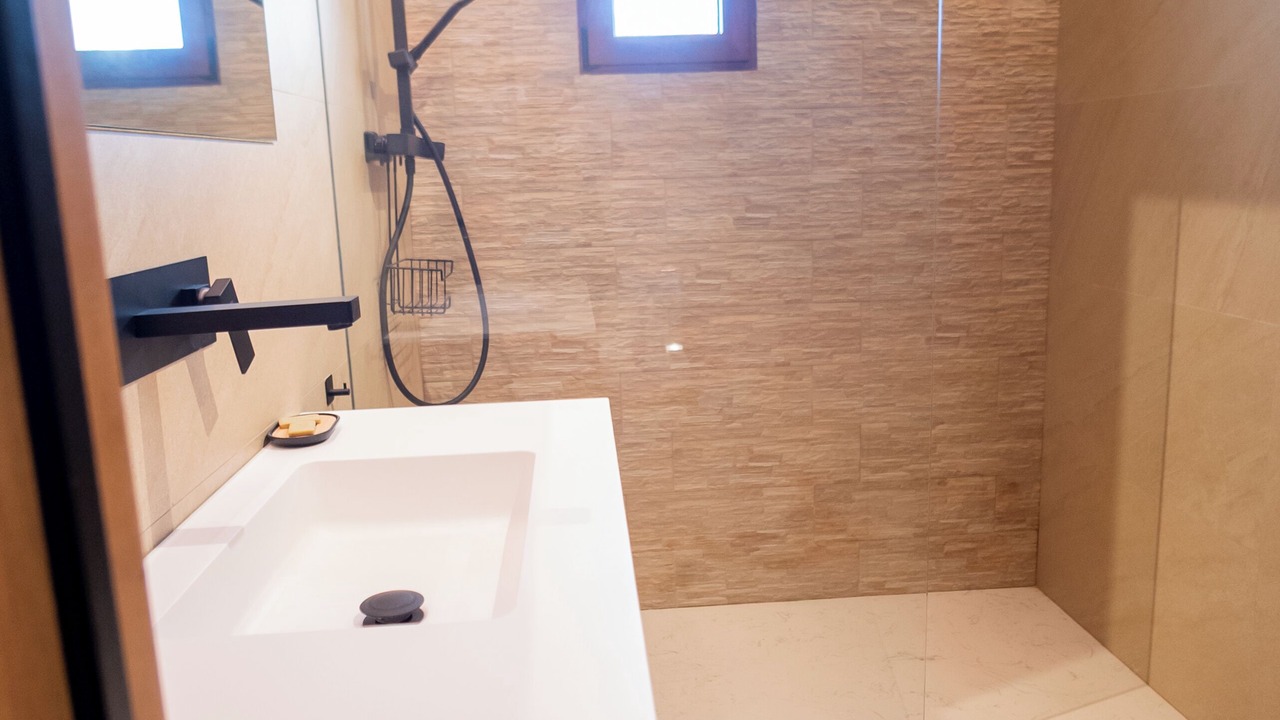 Photo of Bathroom in Onil