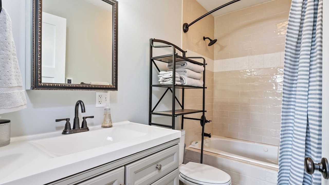 Photo of Bathroom in Naples