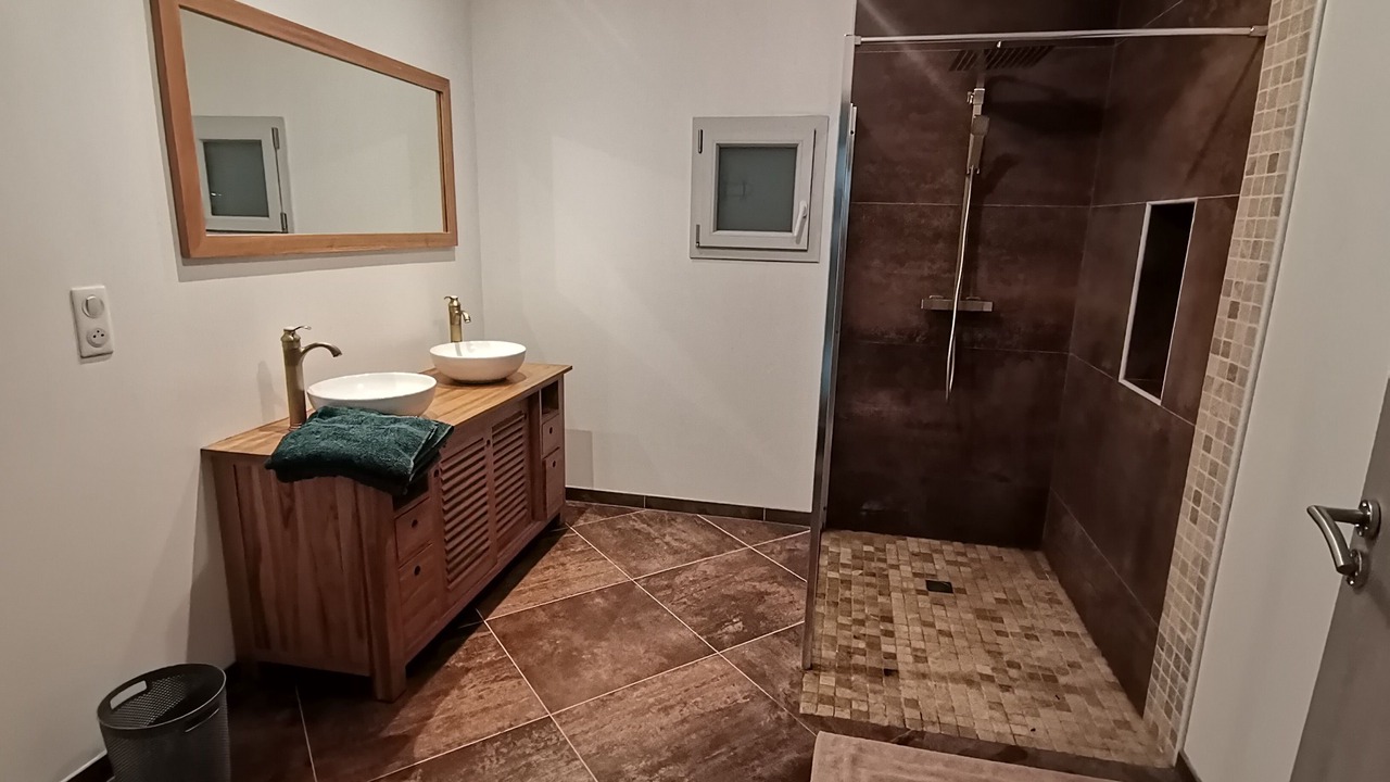 Photo of Bathroom in Sauvigny