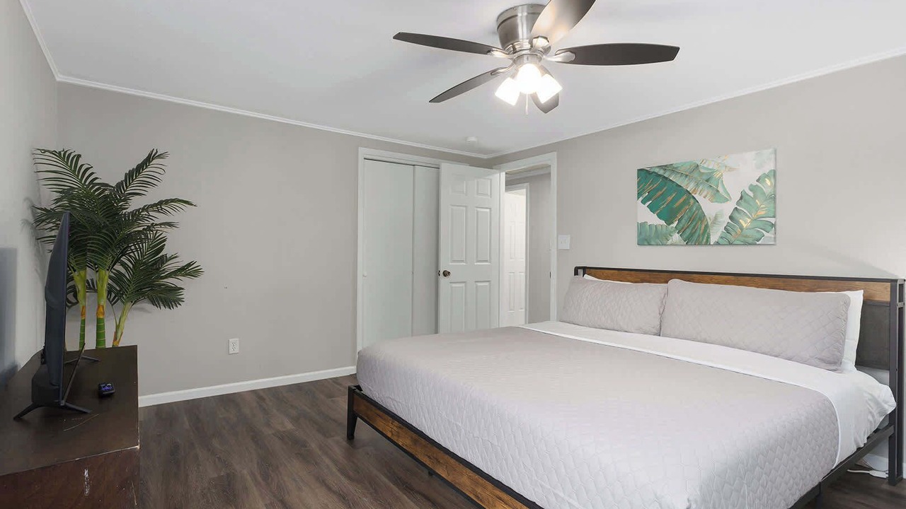 Photo of Bedroom in Liberty