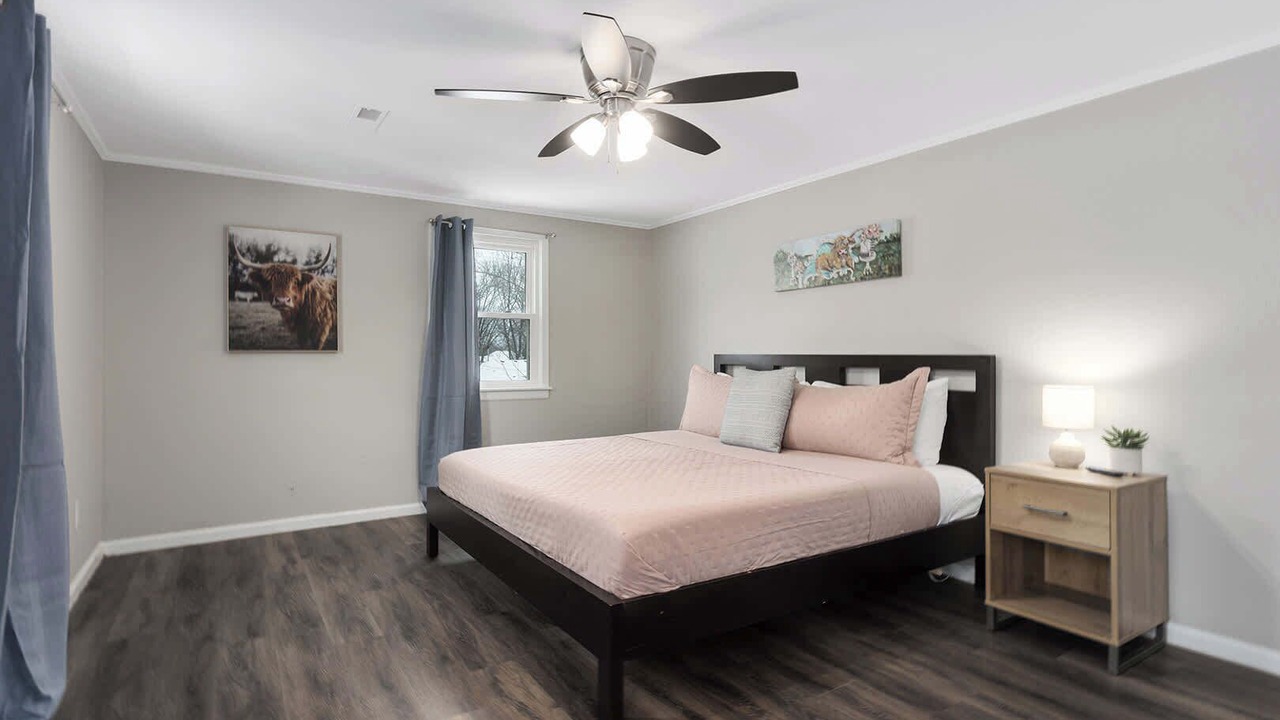 Photo of Bedroom in Liberty