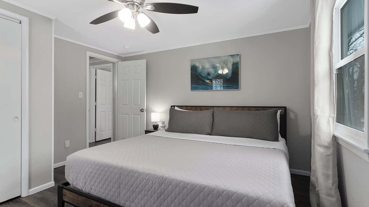 Photo of Bedroom in Liberty