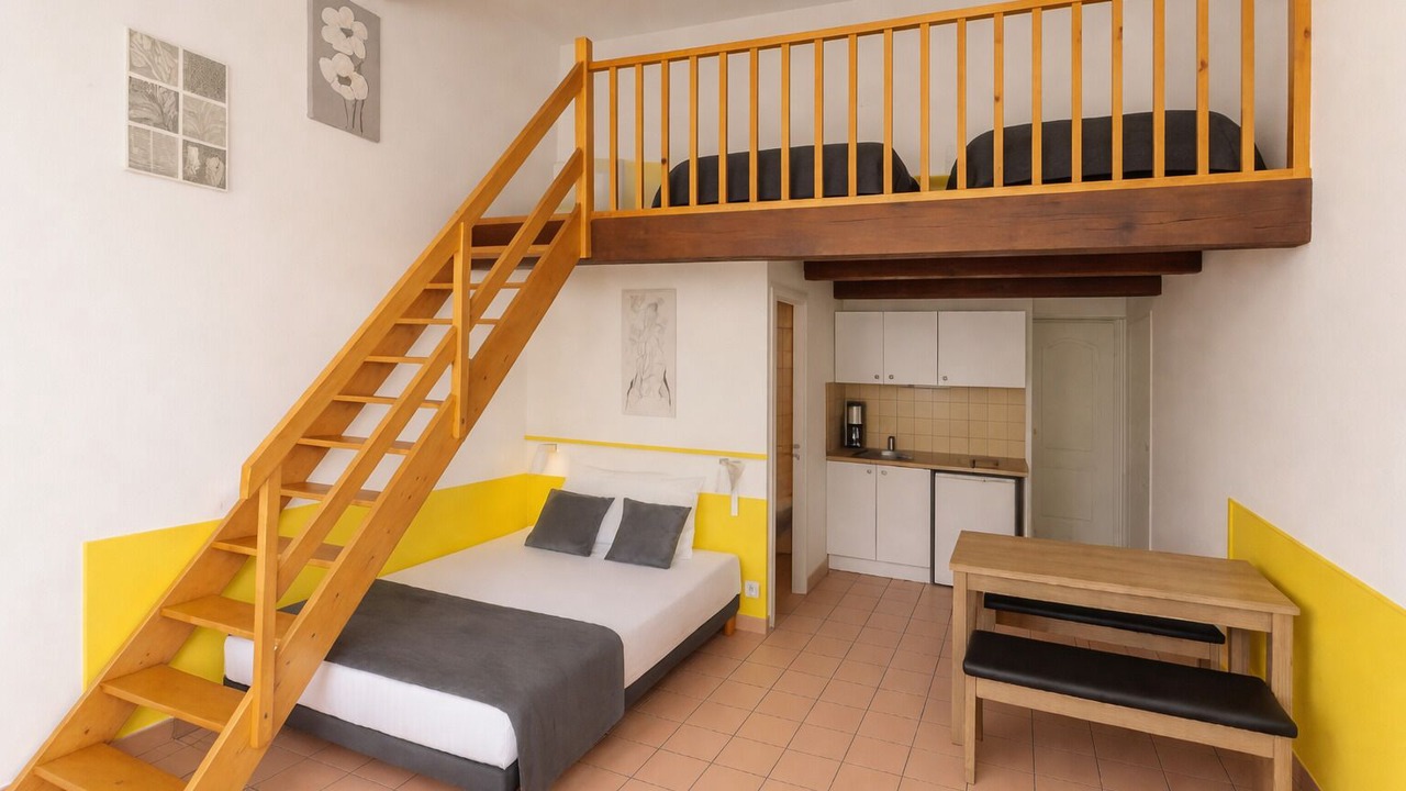 Photo of Bedroom in Arcueil