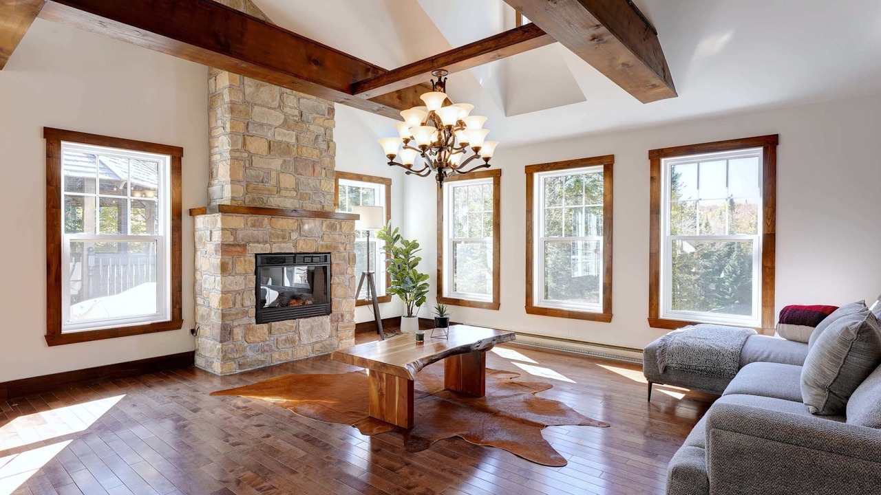Photo of Livingroom in Val-des-Lacs