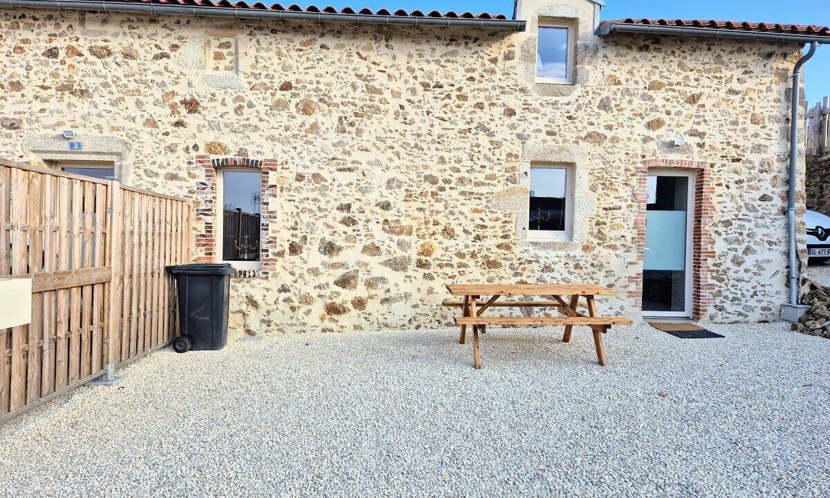 Photo of Outdoor in Saint-Michel-Mont-Mercure