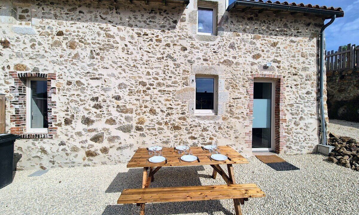 Photo of Outdoor in Saint-Michel-Mont-Mercure
