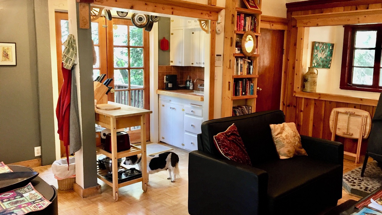 Photo of Livingroom in Lake Arrowhead