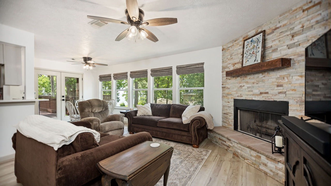 Photo of Livingroom in Cape Royale