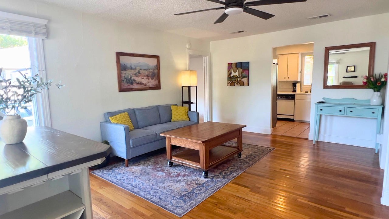 Photo of Livingroom in Crestview