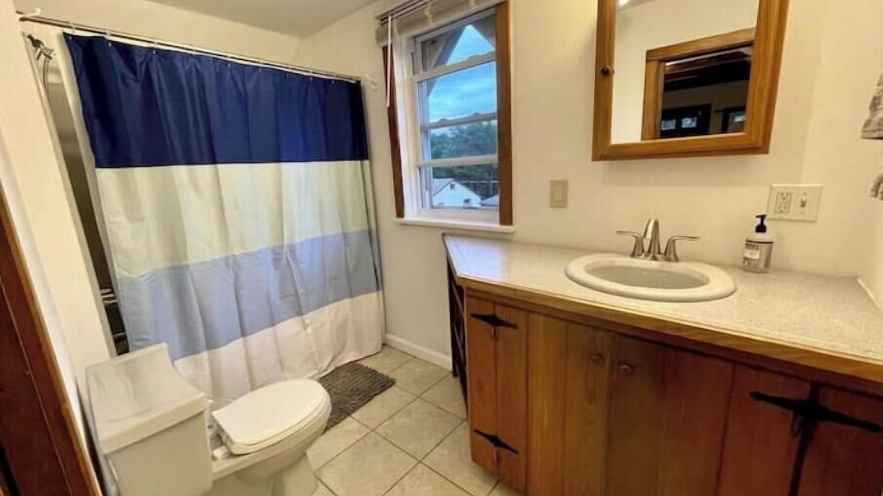 Photo of Bathroom in Beacon