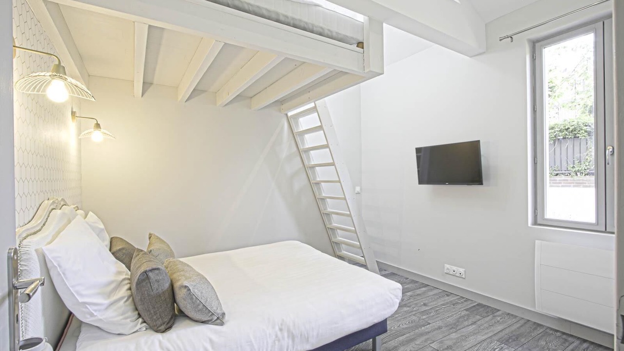 Photo of Bedroom in Deauville City Centre