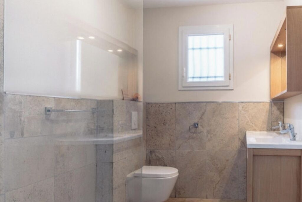 Photo of Bathroom in Beaufort