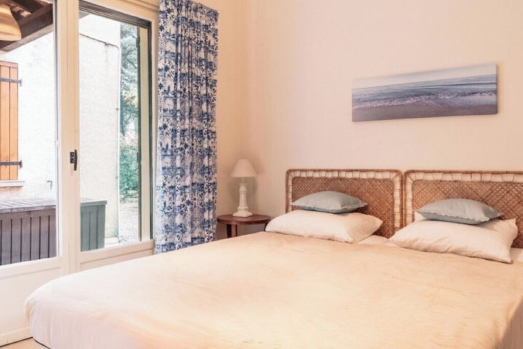 Photo of Bedroom in Pouzols-Minervois