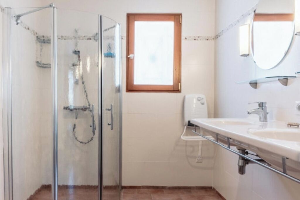 Photo of Bathroom in Oupia