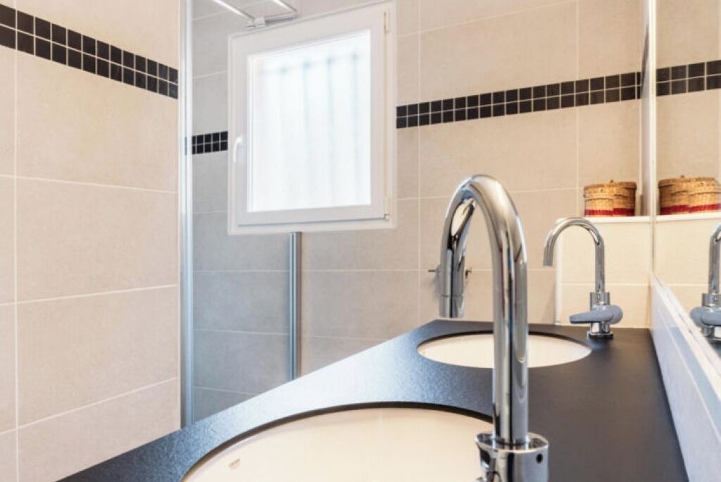 Photo of Bathroom in Siran