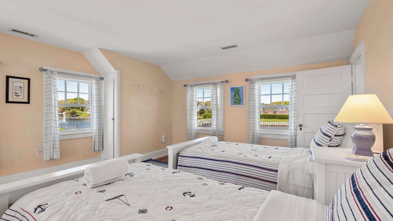 Photo of Bedroom in Centerville