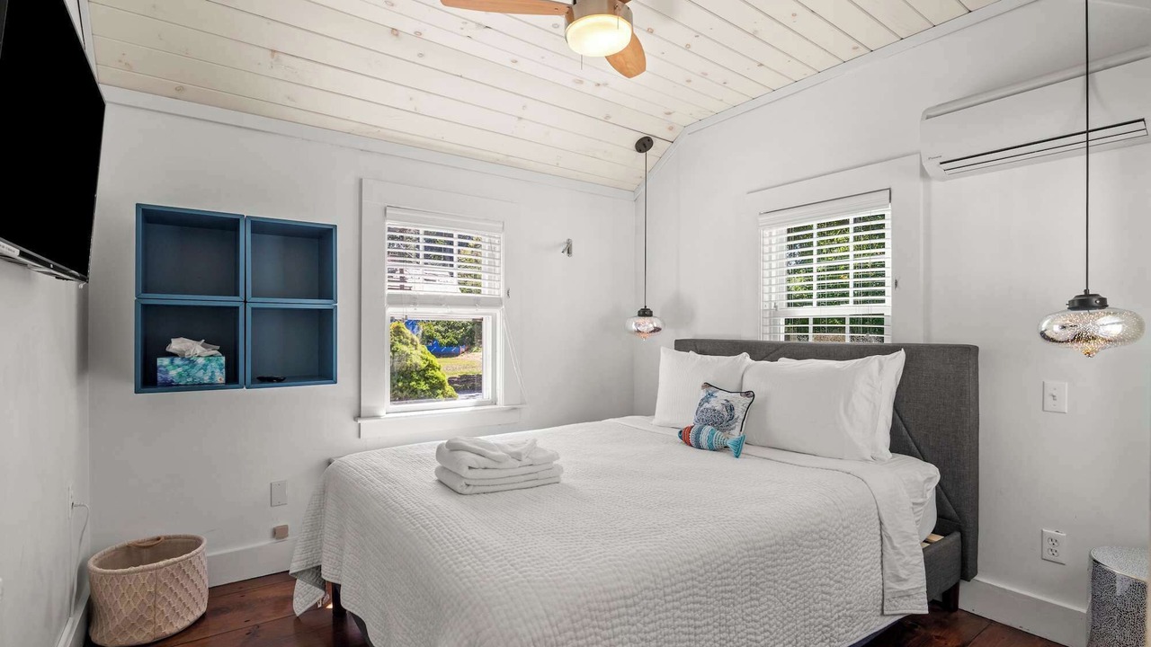 Photo of Bedroom in Yarmouth Port