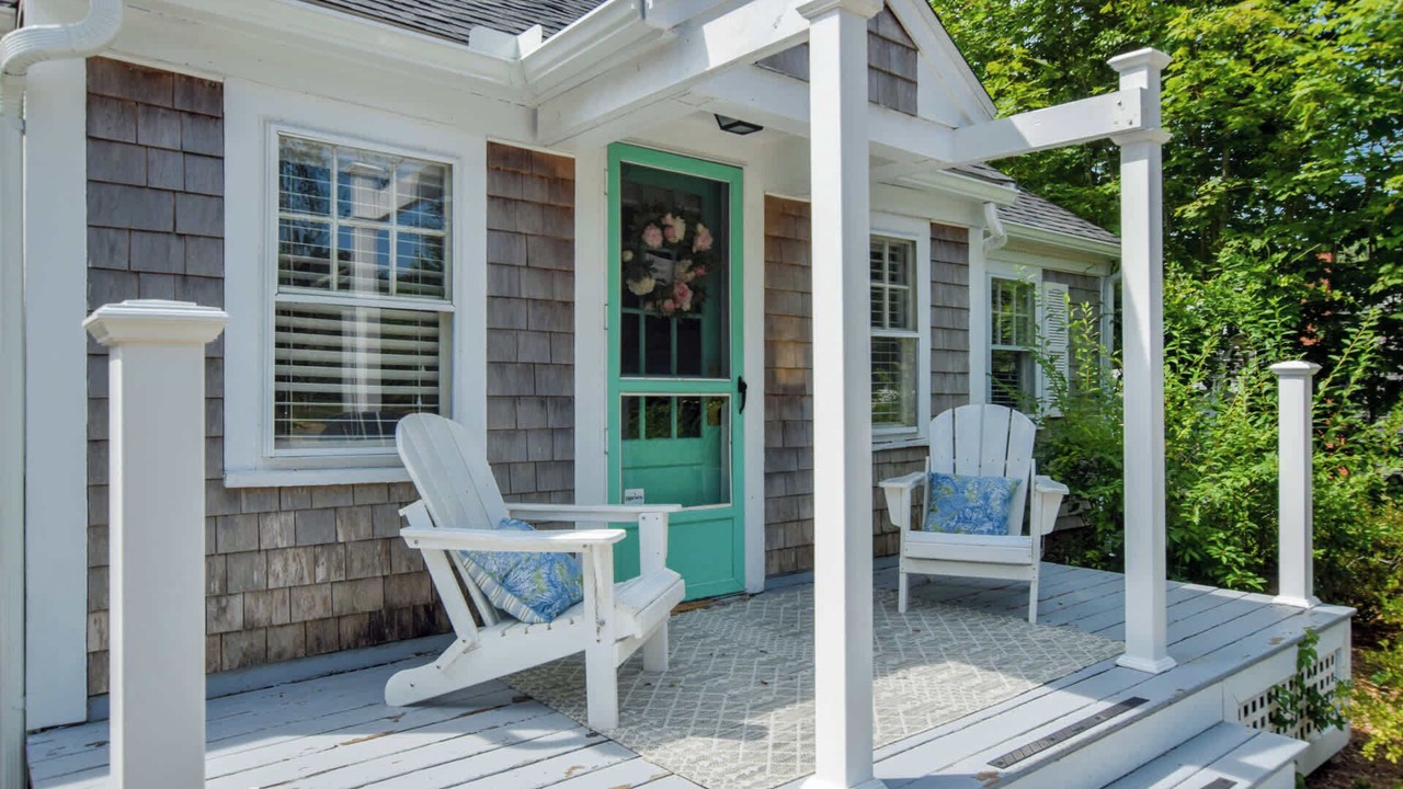 Photo of Patio Balcony in Yarmouth Port