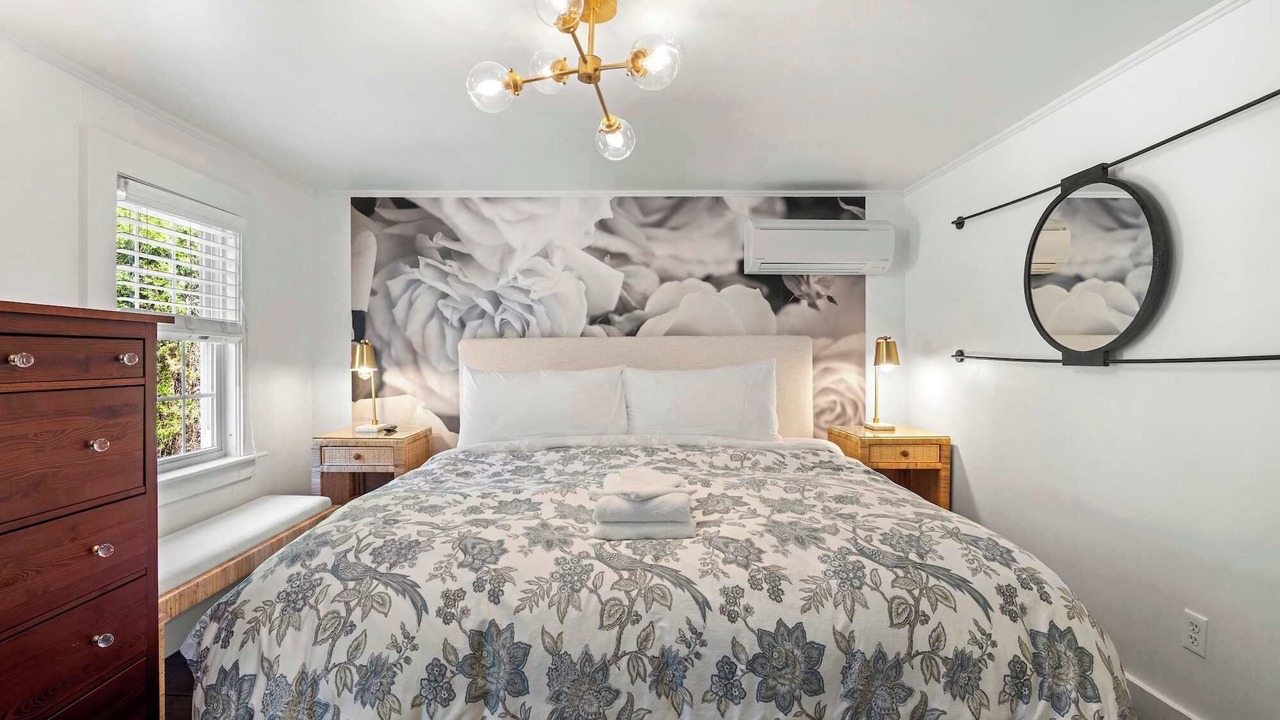 Photo of Bedroom in Yarmouth Port