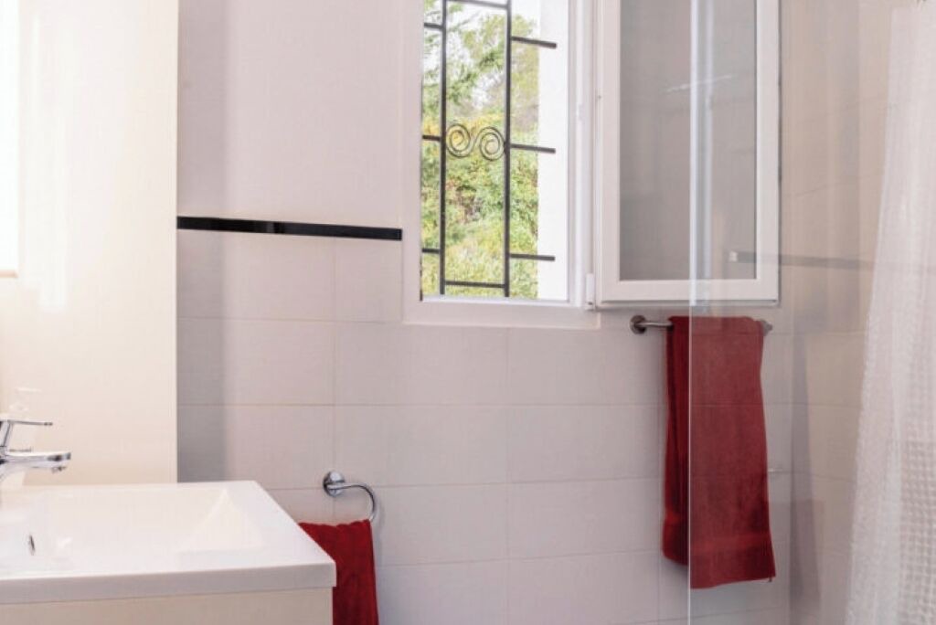 Photo of Bathroom in Cazedarnes