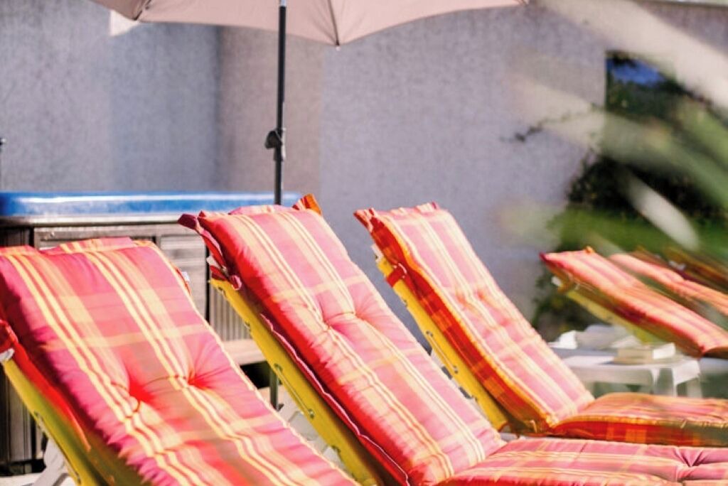 Photo of Outdoor in Siran