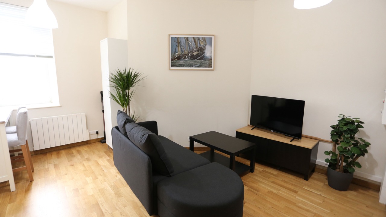 Photo of Livingroom in Downtown