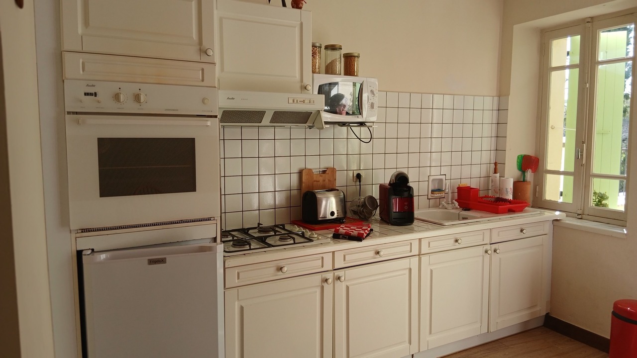Photo of Kitchen in Saint-Michel-de-Lanes