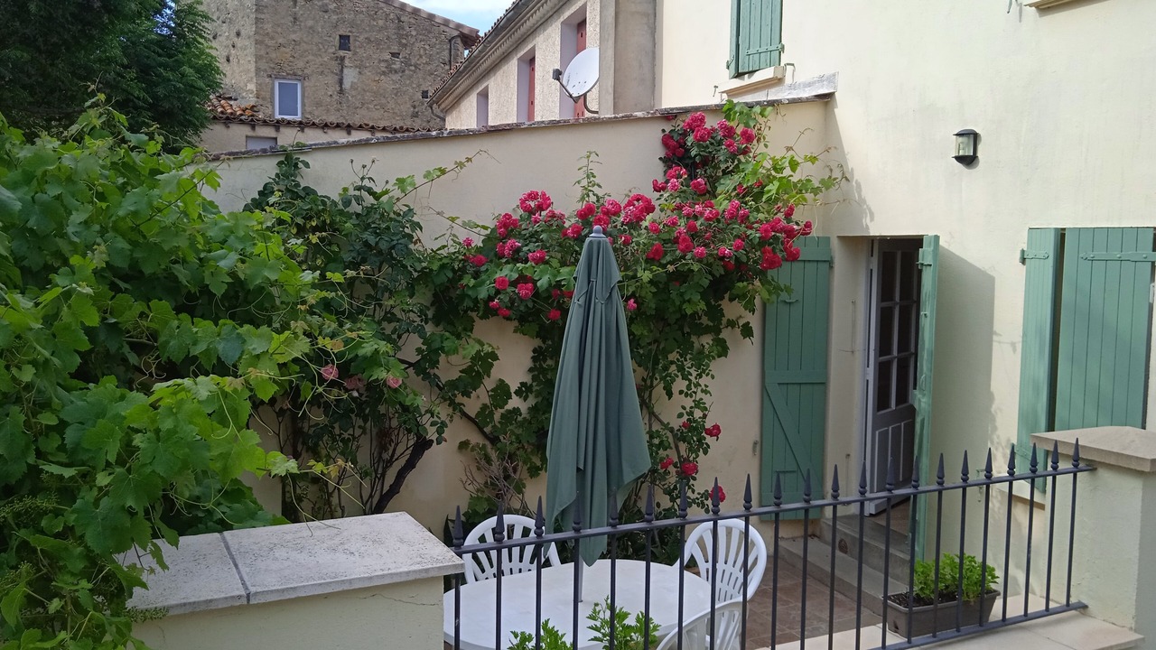 Photo of Patio Balcony in Saint-Michel-de-Lanes