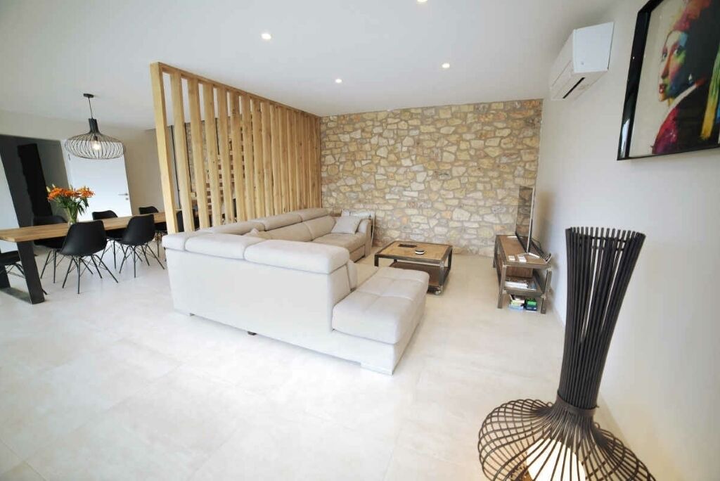 Photo of Livingroom in Sainte-Valiere