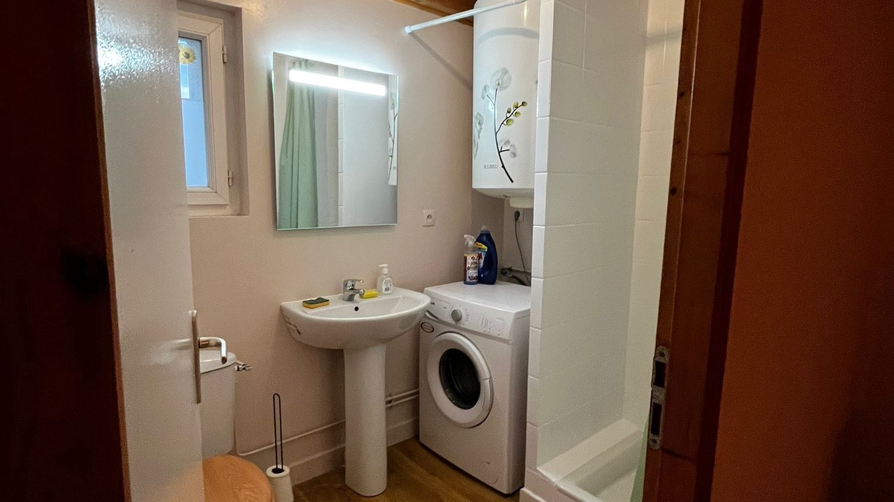 Photo of Bathroom in Colombier-Saugnieu