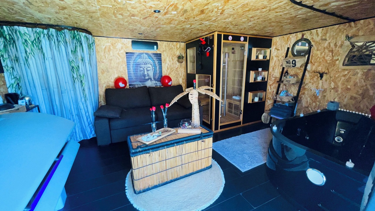 Photo of Others in Halluin