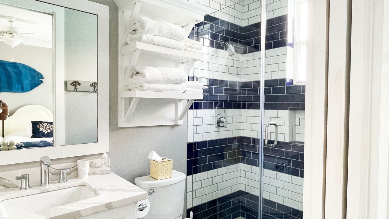 Photo of Bathroom in Beachside Village