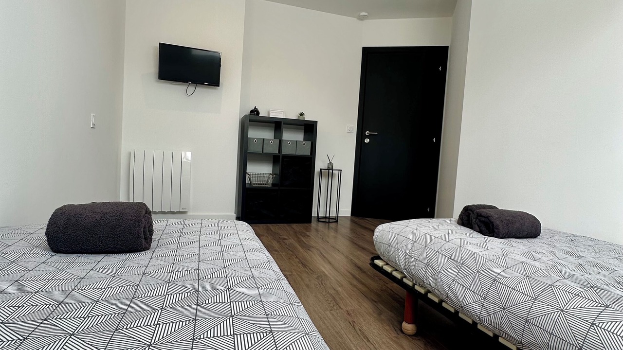 Photo of Bedroom in Saint-Senier-de-Beuvron
