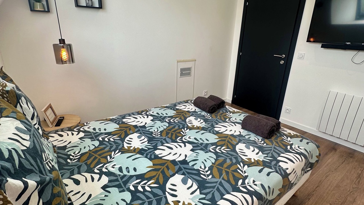 Photo of Bedroom in Saint-Senier-de-Beuvron