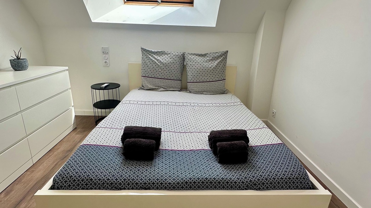 Photo of Bedroom in Saint-Senier-de-Beuvron