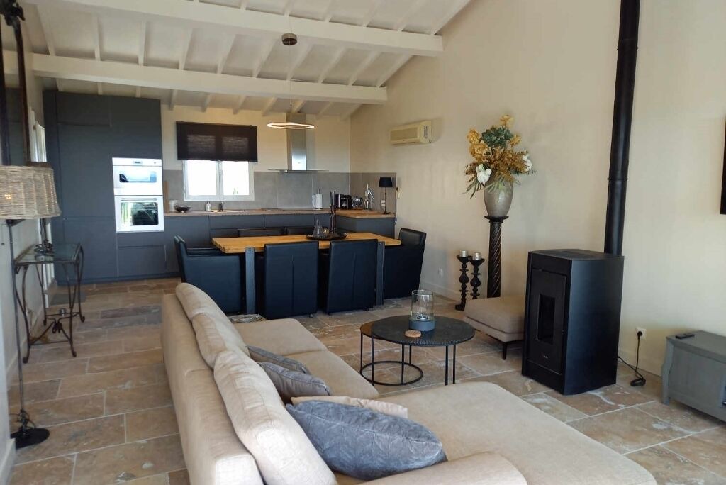 Photo of Livingroom in Siran