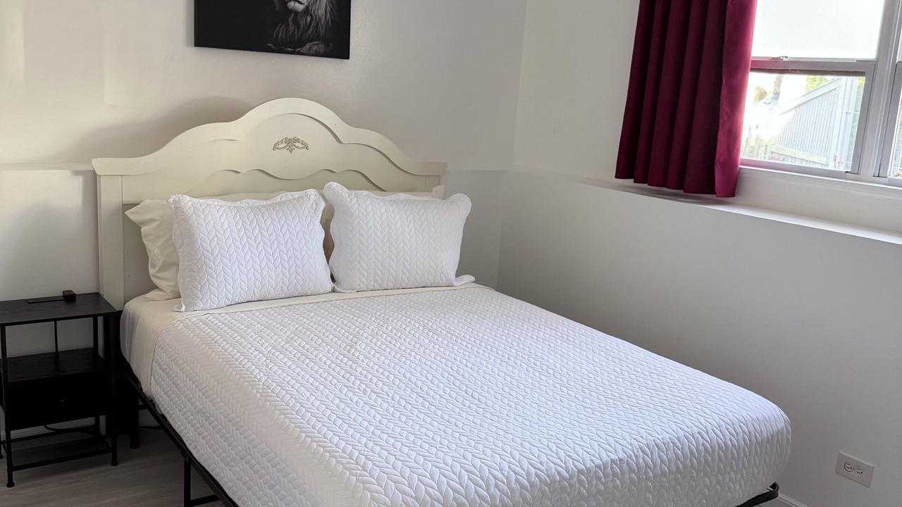 Photo of Bedroom in Waukegan