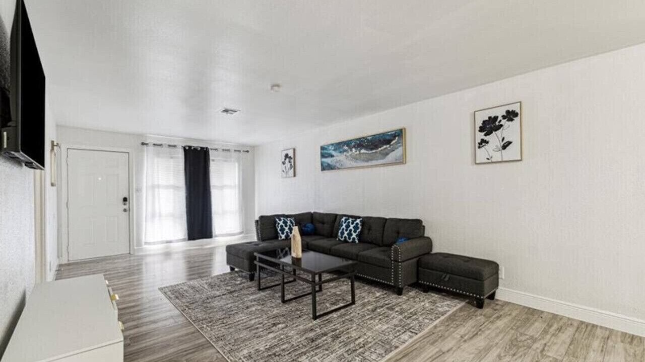 Photo of Livingroom in Houston