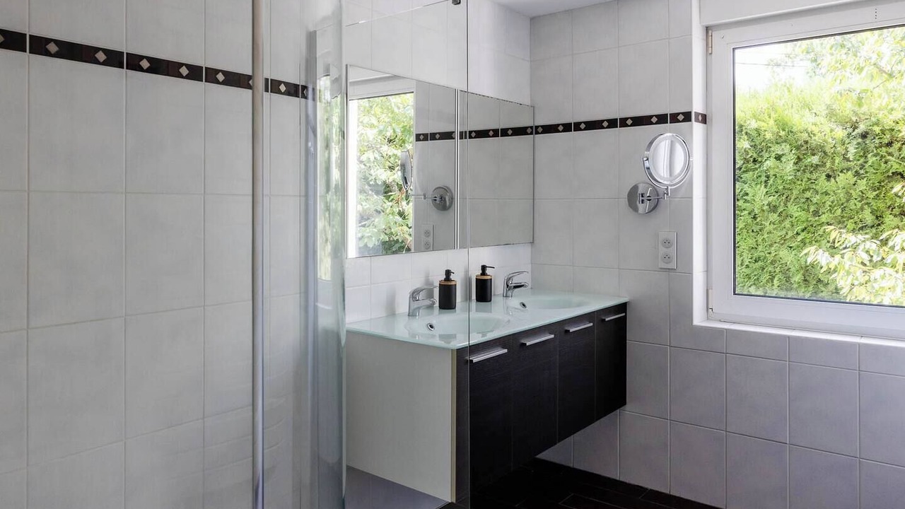 Photo of Bathroom in Dombasle-sur-Meurthe