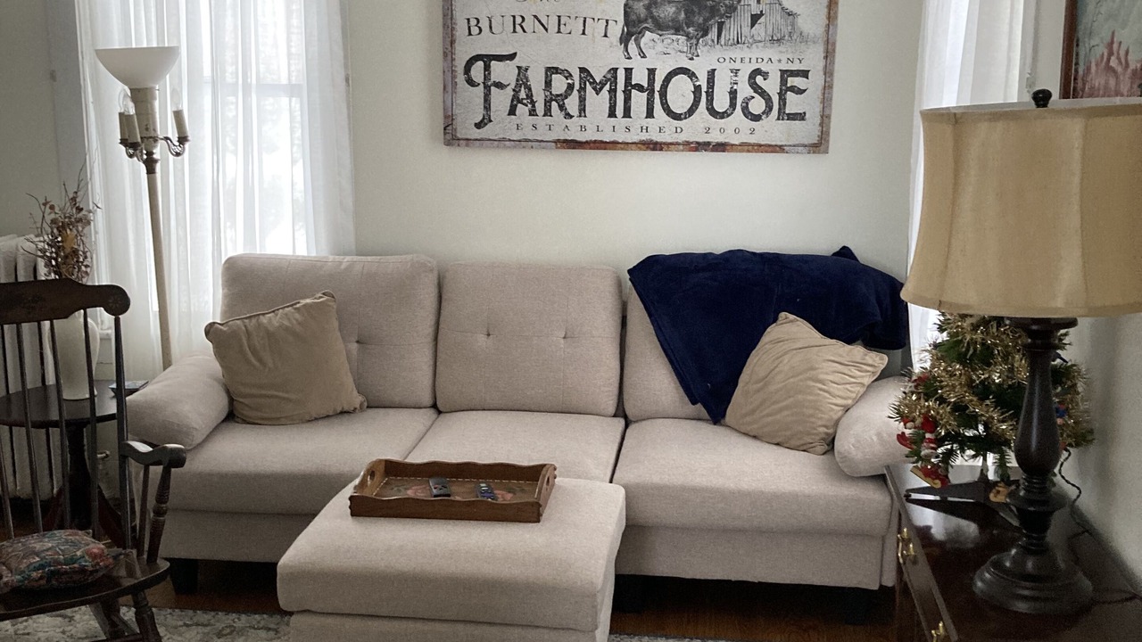 Photo of Livingroom in Oneida