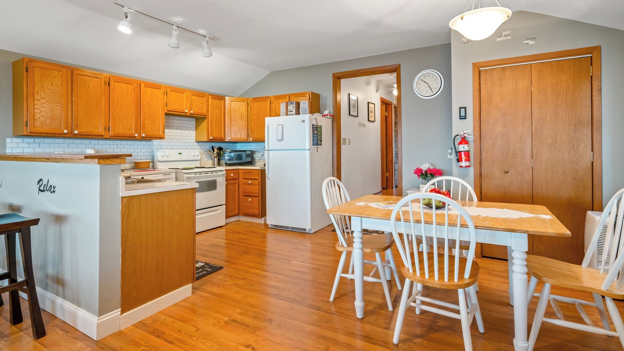 Photo of Bedroom in Crystal Beach