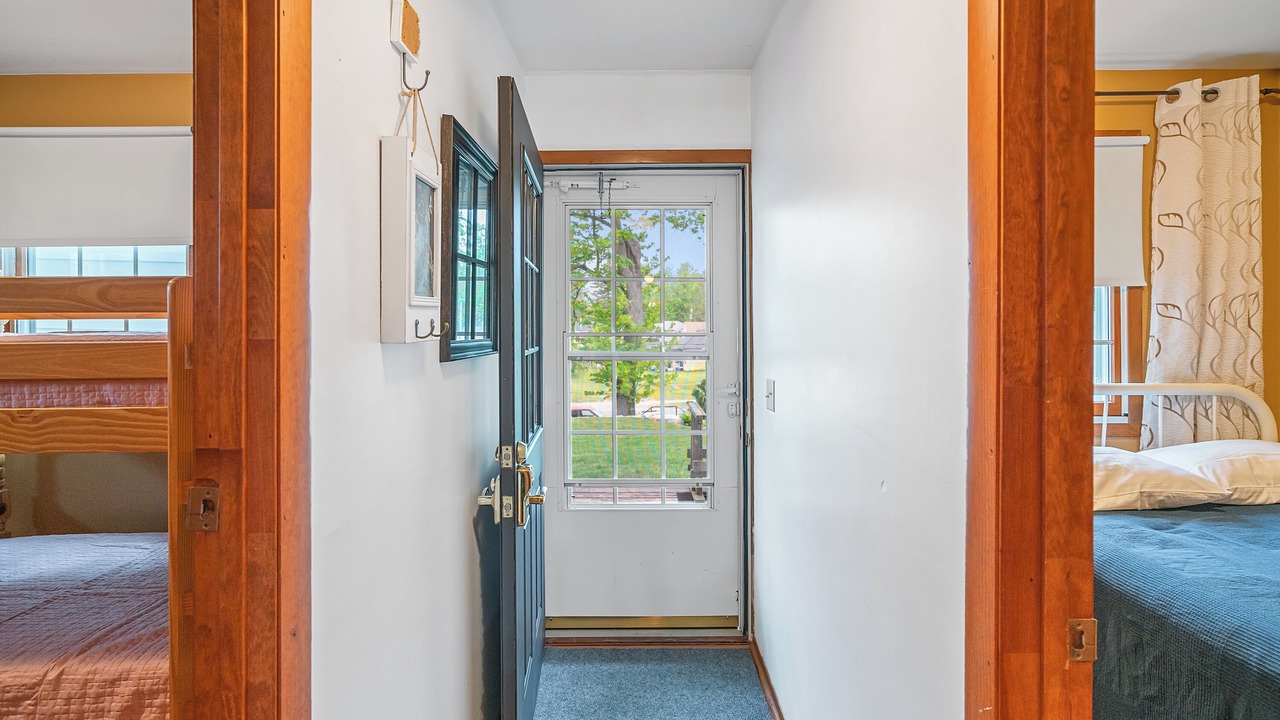Photo of Bedroom in Crystal Beach