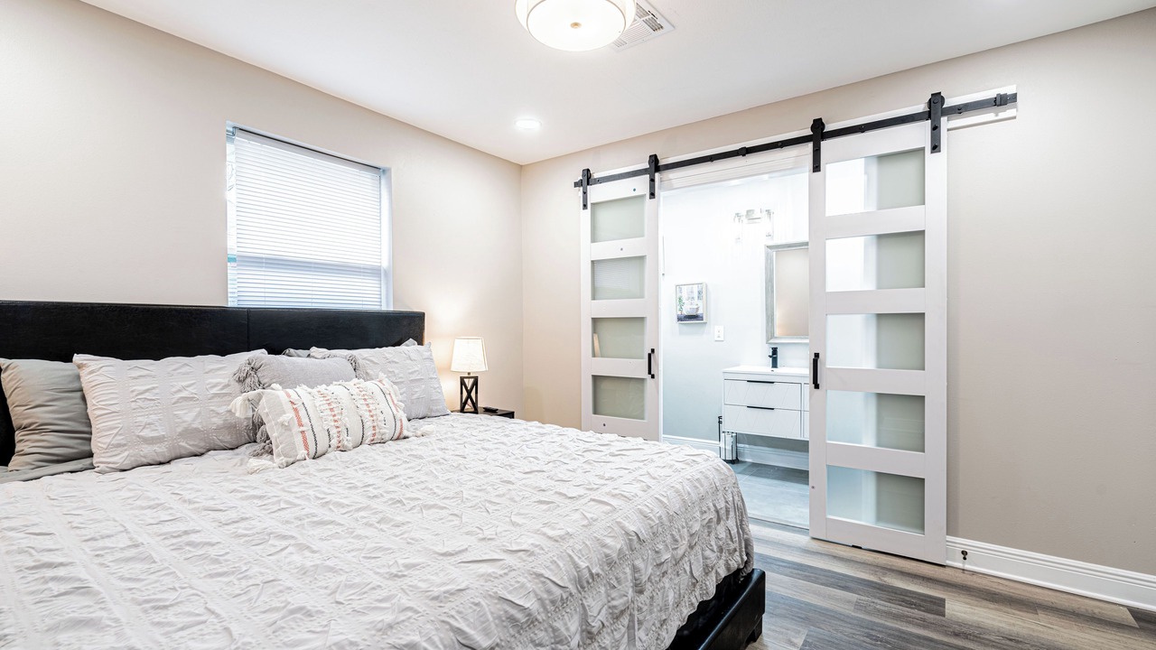 Photo of Bedroom in Kenner - Louis Armstrong International Airport