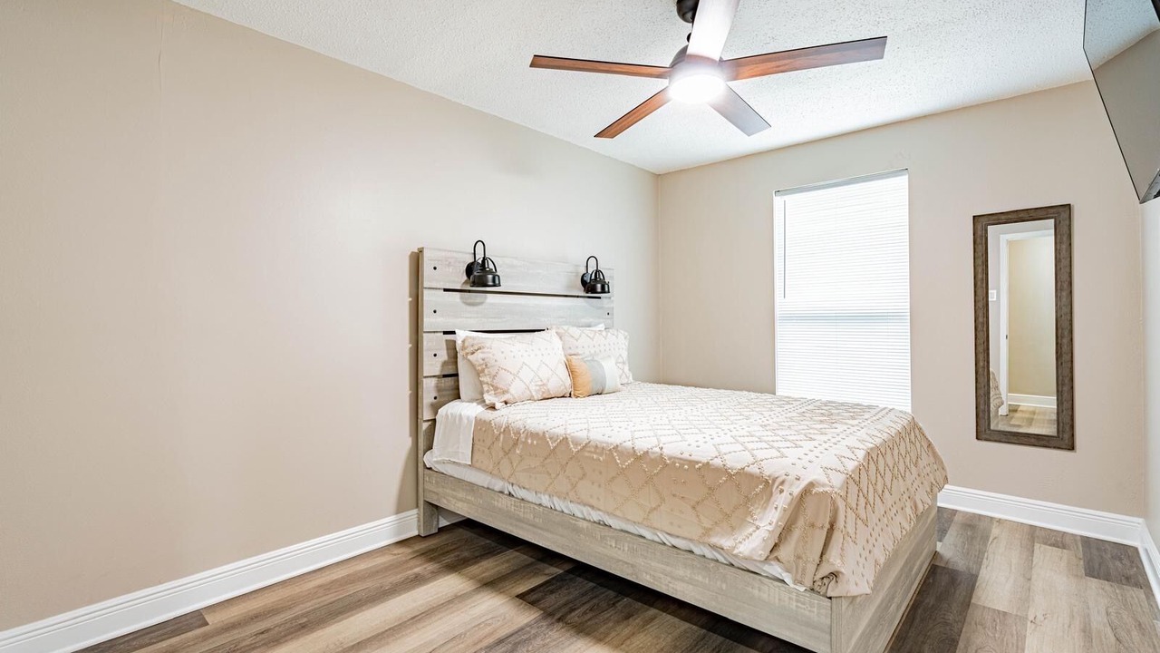 Photo of Bedroom in Kenner - Louis Armstrong International Airport