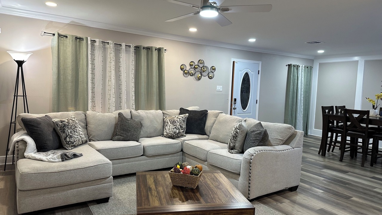 Photo of Livingroom in Kenner - Louis Armstrong International Airport