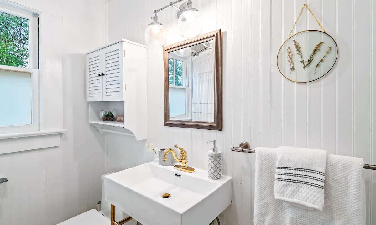 Photo of Bathroom in Washington