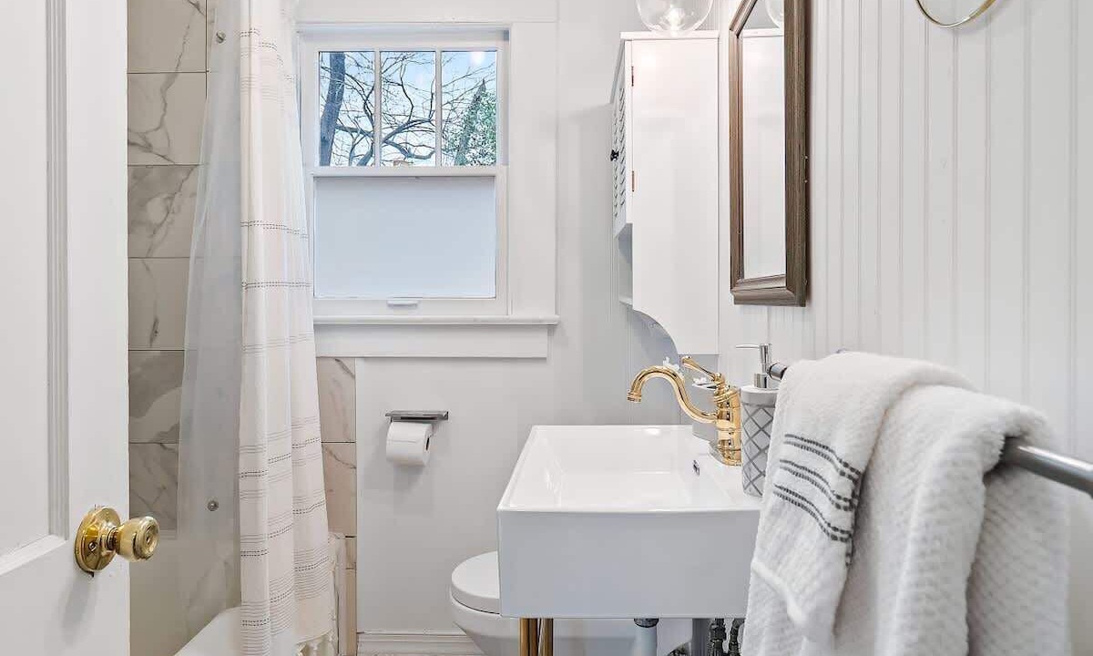 Photo of Bathroom in Washington