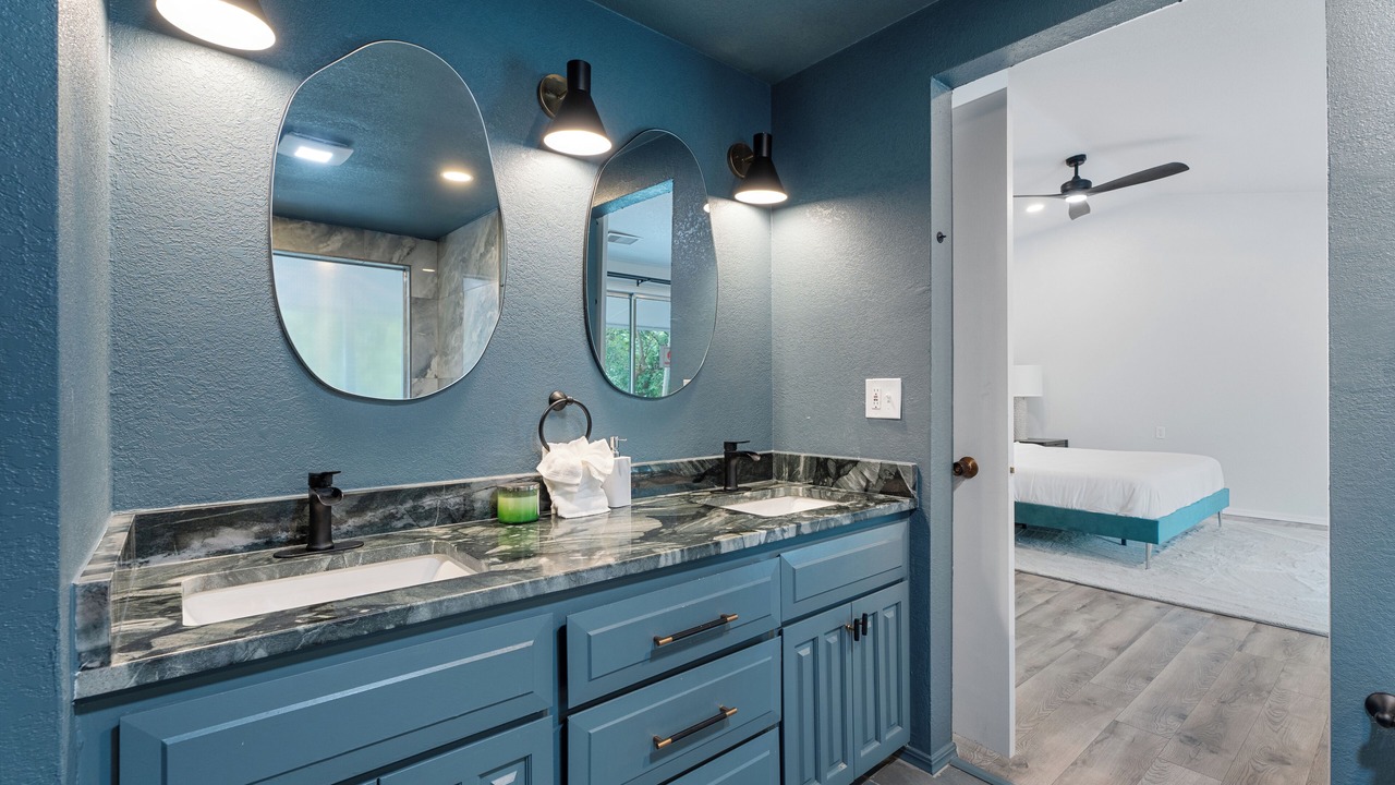 Photo of Bathroom in Central Oklahoma City